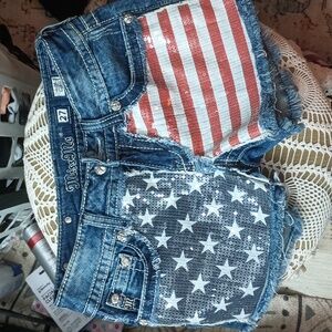 Miss Me shorts in perfect condition sz 27 (worn once)